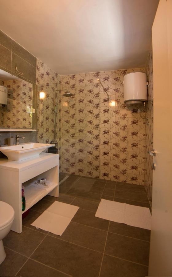 Studio Apartman Roza 斯顿 外观 照片