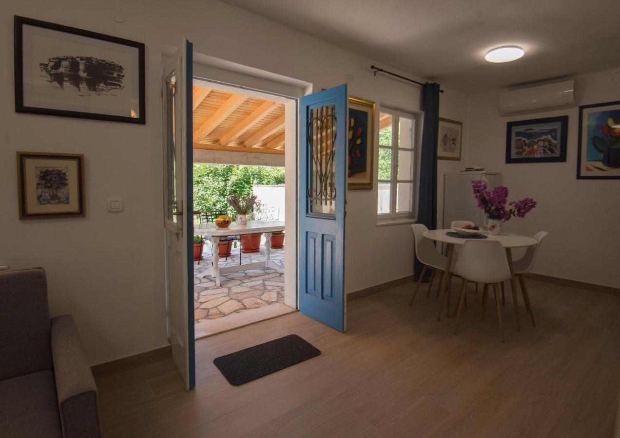 Studio Apartman Roza 斯顿 外观 照片